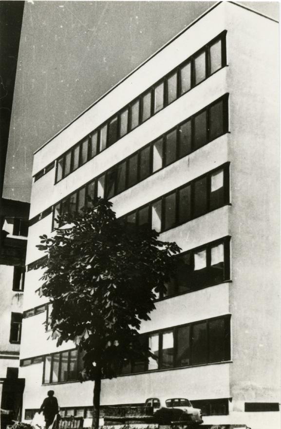 Eesti Maaehitusprojekti büroohoone Tallinna vanalinnas, hoone vaade. Arhitektid Veljo Kaasik, Toomas Rein