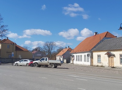 Bussid peatuses Kuressaares Tallinna 23 ees rephoto