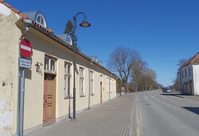 Vaade A.Järve kaupluse juurest (Tallinna t. 26) Kuivastu maanteele. rephoto