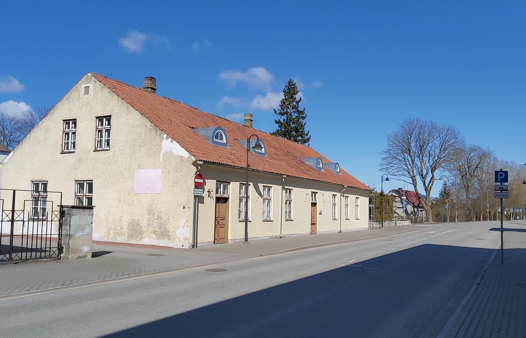 A. Lake house in Kuressare rephoto