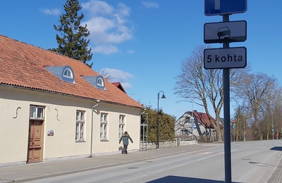 Kuressaare, sissesõit linna Tallinna tänavalt rephoto