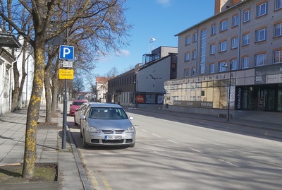 Kuressaare, kauplused Tallinna tänaval rephoto