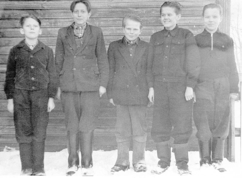 Saatse. Satserinna kooli poisid