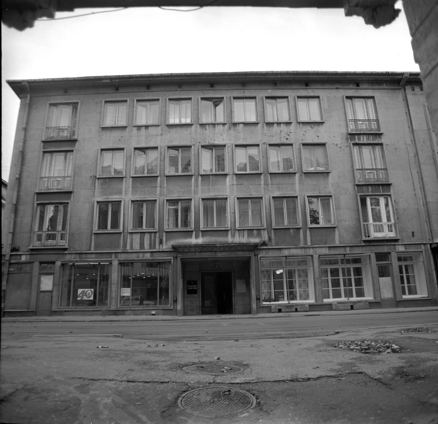 Elu- ja ärihoone Roosikrantsi 8b, vaade. Arhitektid Ott Puuraid, Harald Arman