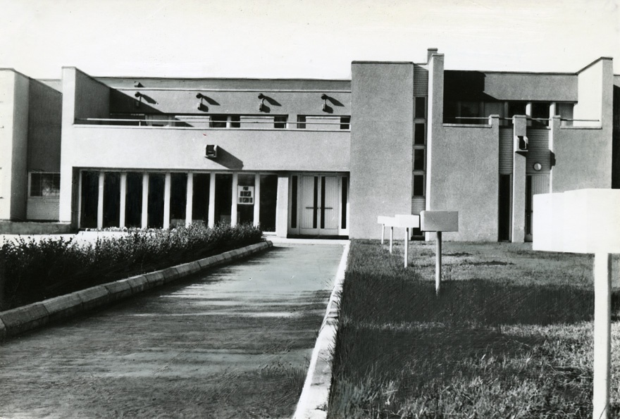 Paide KEK-i tehnotalituste hoone, fassaadivaade. Arhitekt Toomas Rein