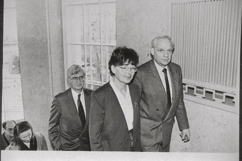 Rootsi Kuningriigi parlamendi peasekretär Gunnar Grensfors (paremal) Kadrioru lossis.