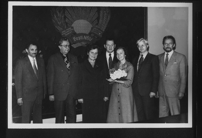 Eesti NSV rahvakunstnik Ita Ever pärast Rahvaste Sõpruse ordeni kättesaamist Eesti
NSV Ülemnõukogu Presiidiumis. Vasakult 1. Eesti NSV Ülemnõukogu Presiidiumi
sekretär V.Vaht, 3. Eesti NSV Ülemnõukogu Presiidiumi esimehe asetäitja M.Vannas,
4. Eesti NSV Kultuuriminister J.Lott.  similar photo