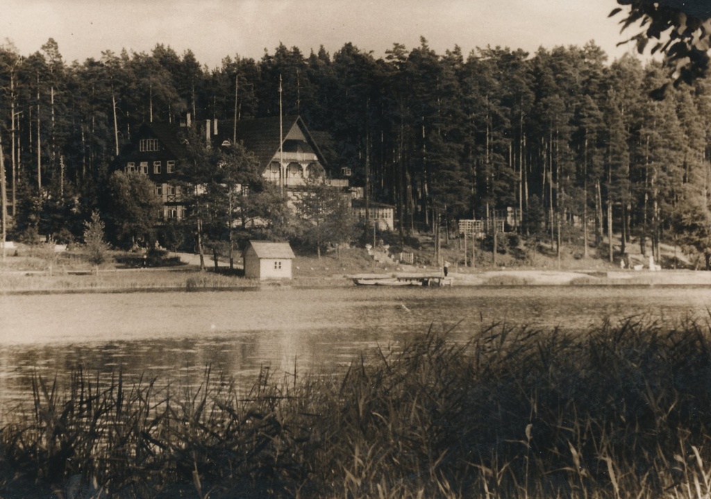 Foto Kubija puhkekodu ( endine Kotka kodu) enne põlemist 1956.aastal.