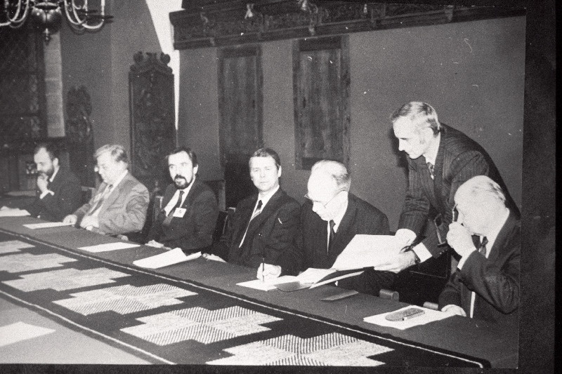 Majandusfoorumi Mare Balticum asutamise kokkuleppele allakirjutamine.