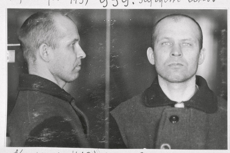 Nõukogude Liidust salaja Eestisse kehtiva korra vastu väljaastumisi organiseerima suunatud, 1930.a. 8 aastaks sunnitööle mõistetud Villem Juhani poeg Kuusik enne vabastamist ja Nõukogude Liitu välja saatmist.