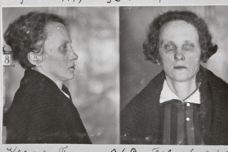 Riigivastases kihutustöös ja konspiratiivkorteri pidamises 1930.a. 12 aastaks sunnitööle mõistetud Pauline Pauli tütar Kõster enne amnesteerimist.