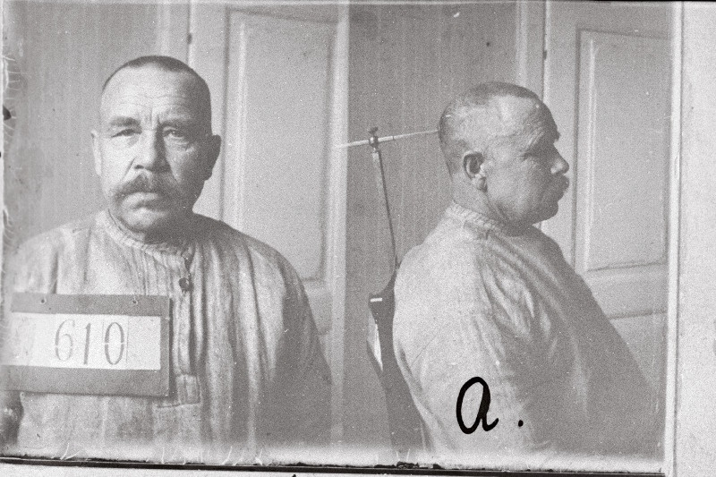 Illegaalse kommunistliku trükikoja varjamises süüdi mõistetud Ludvig Gustavi poeg Allikson enne vangide vahetamise korras Nõukogude Venemaale välja saatmist.