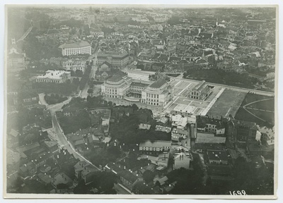 Tallinn, lennuvaade kagu poolt, keskel teater "Estonia".  duplicate photo