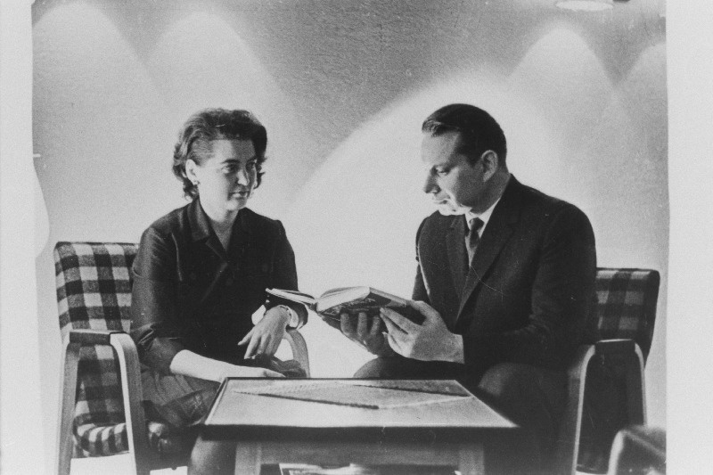 Kirjanikud Aimee´ ja Vladimir Beekman kodus.