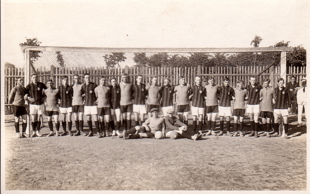 Tallinna Jalgpalli Klubi - ESS Kalev kohtumine jalgpallis 1921