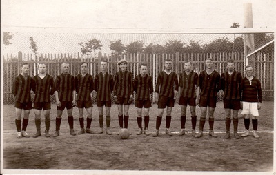 1. Eesti-Rootsi maavõistlus jalgpallis 1921  duplicate photo