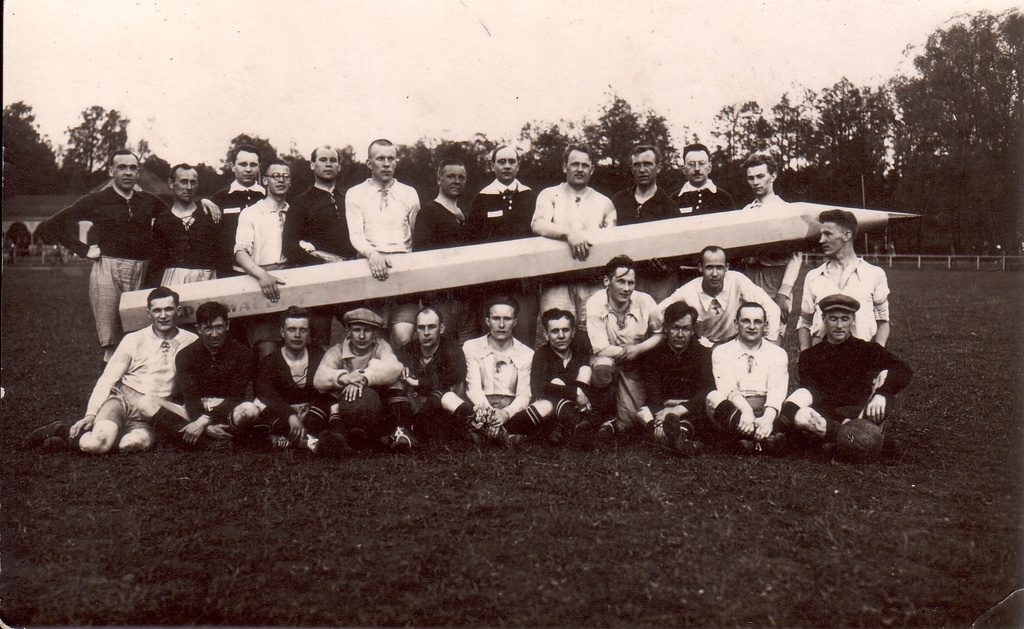 Jalgpallivõistlus Pliiats palli vastu Tallinnas 1927