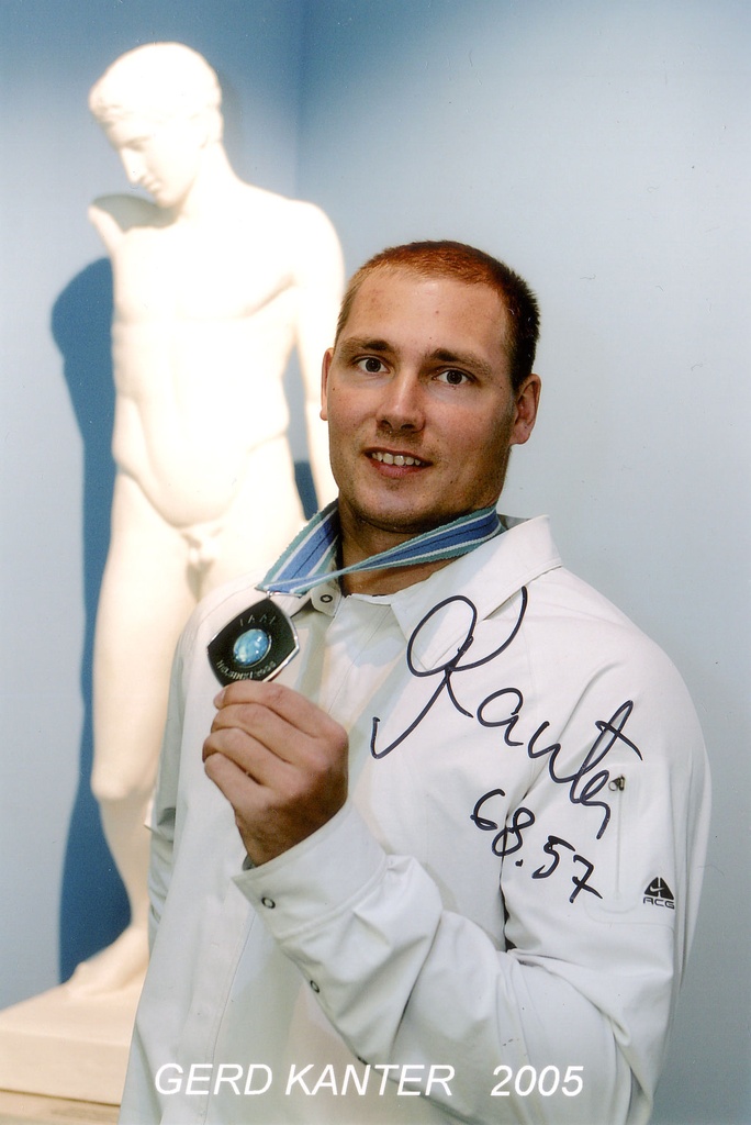 Kettaheitja Gerd Kanter Eesti Spordimuuseumis 2005