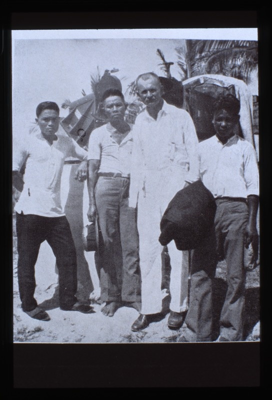 B. Schmidt pärismaalastest abilistega Cebu saarel 1929. a.