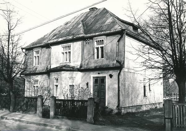 Tammelinn: Elva t 9. Tartu, 1989. Foto Harri Duglas.