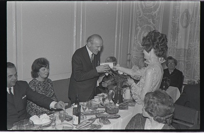 Villem Alttoa 75. sünnipäev Tartu ülikooli kohvikus. 31. oktoober 1973. a.  similar photo