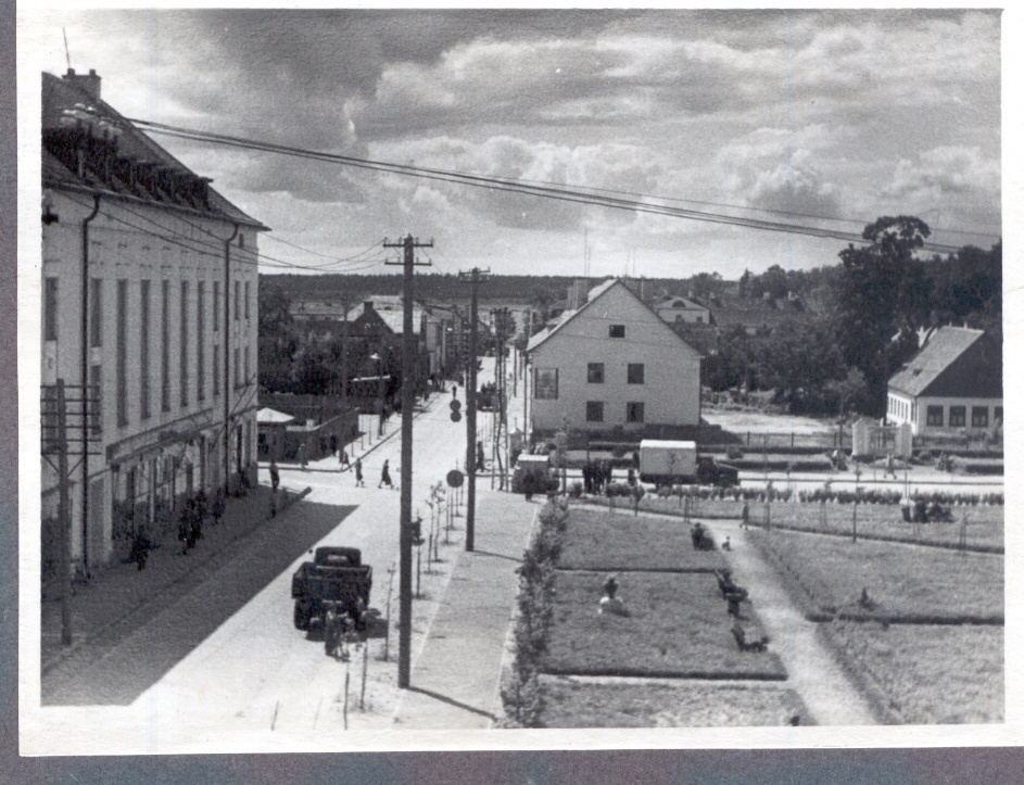 Foto Tartu tänav 1950.aastatel .Foto Hillar Uusi.