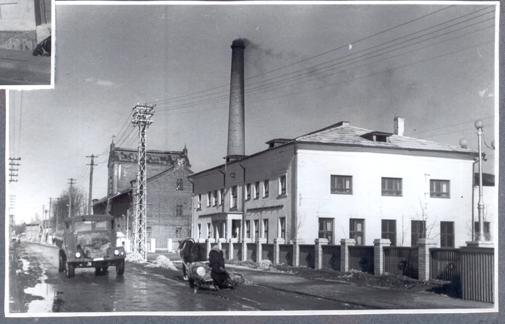 Foto Võru linna elektrijaam Kreutzwaldi tänaval 1950.aastatel. Foto Hillar Uusi.