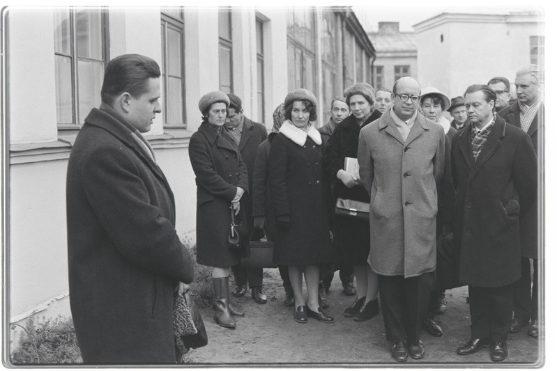 Mihhail Tsweti mälestusmärgi avamine botaanikaaias. 19. november 1972. a.