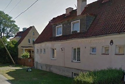 Elamud Tallinnas Sirbi tn asumis, vaade piki tänavat. Arhitektid Roman Koolmar, Karl Tarvas rephoto