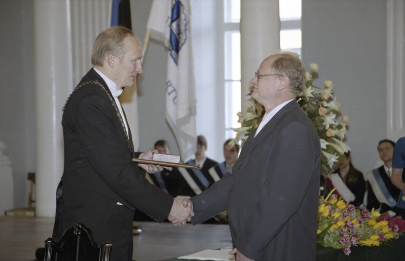 Negatiivid Tartu Ülikooli üritustest 1997-2003
