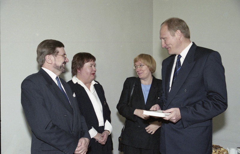 Negatiivid Tartu Ülikooli üritustest 1997-2003