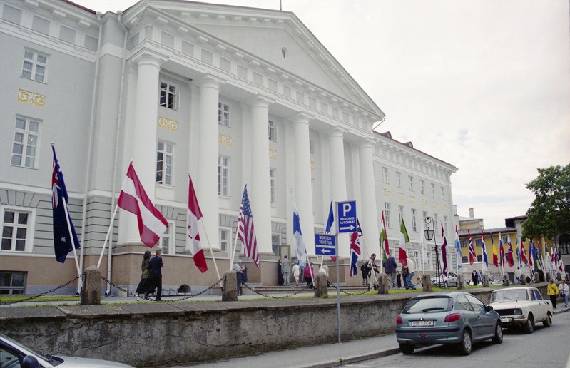 Negatiivid Tartu Ülikooli üritustest 1997-2003