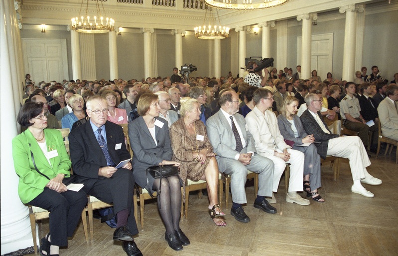 Negatiivid Tartu Ülikooli üritustest 1997-2003