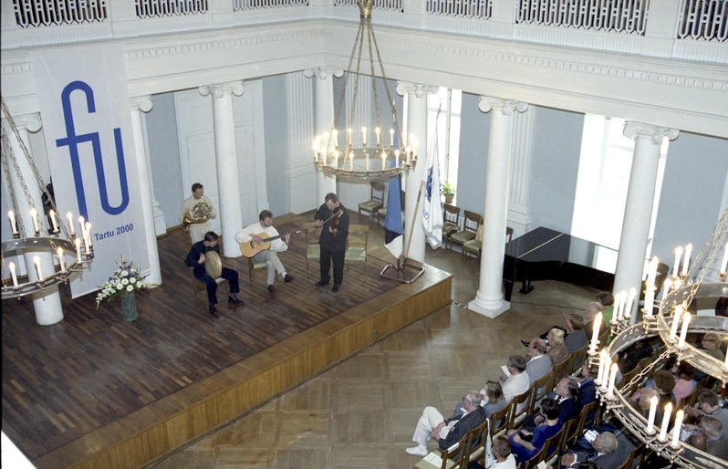 Negatiivid Tartu Ülikooli üritustest 1997-2003