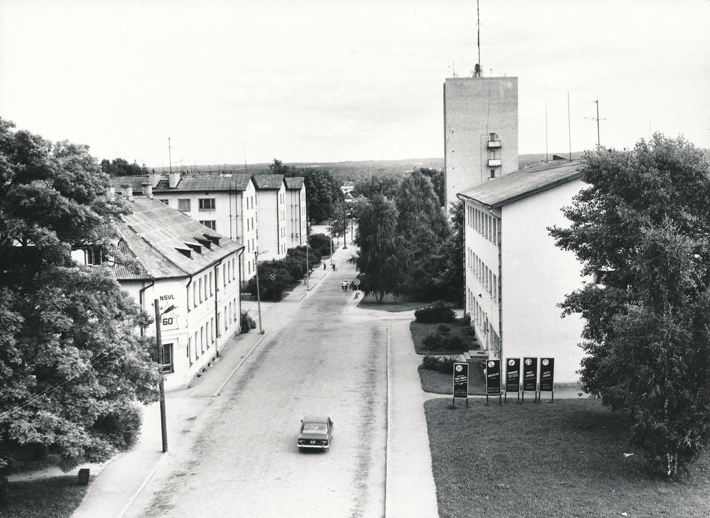 Foto. Võru. Lembitu tänav augustis 1982.a.