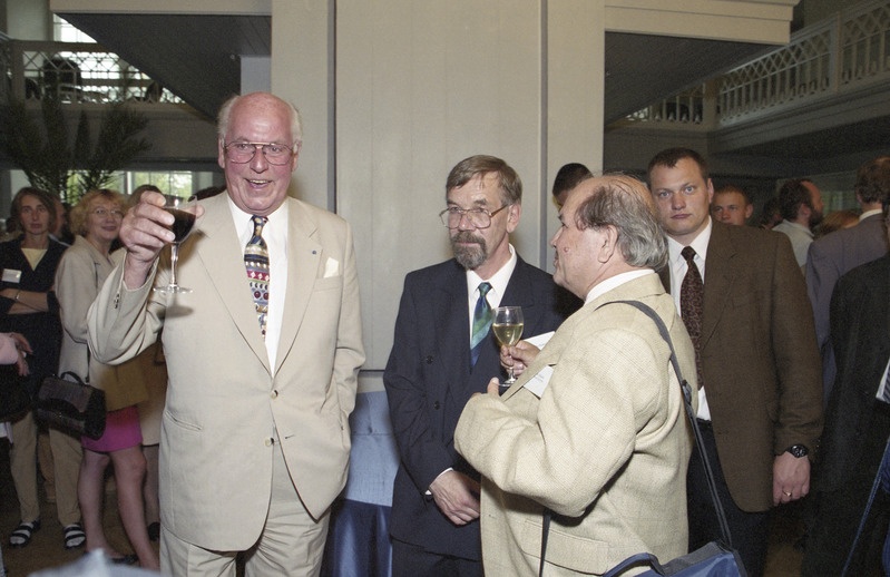 Negatiivid Tartu Ülikooli üritustest 1997-2003