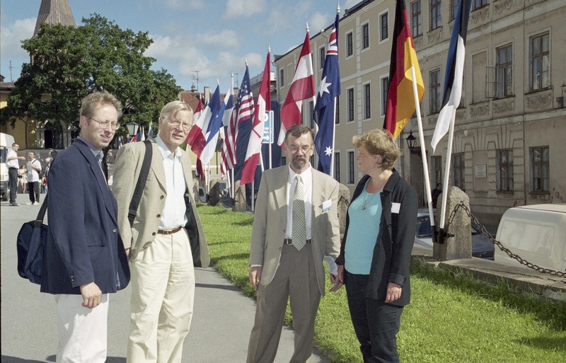 Negatiivid Tartu Ülikooli üritustest 1997-2003