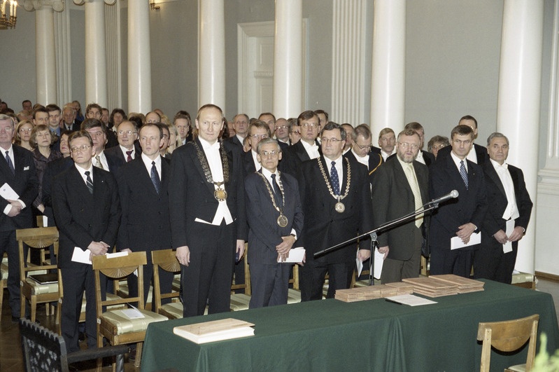 Negatiivid Tartu Ülikooli üritustest 1997-2003