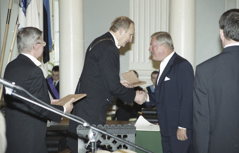 Negatiivid Tartu Ülikooli üritustest 1997-2003