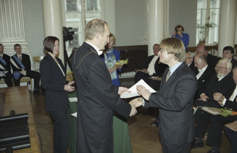 Negatiivid Tartu Ülikooli üritustest 1997-2003