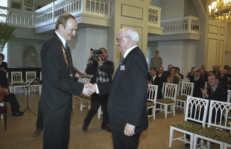 Negatiivid Tartu Ülikooli üritustest 1997-2003