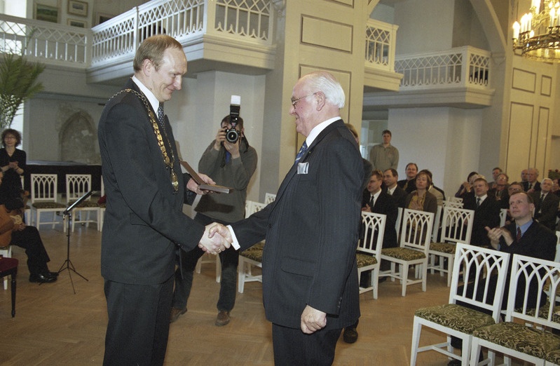 Negatiivid Tartu Ülikooli üritustest 1997-2003