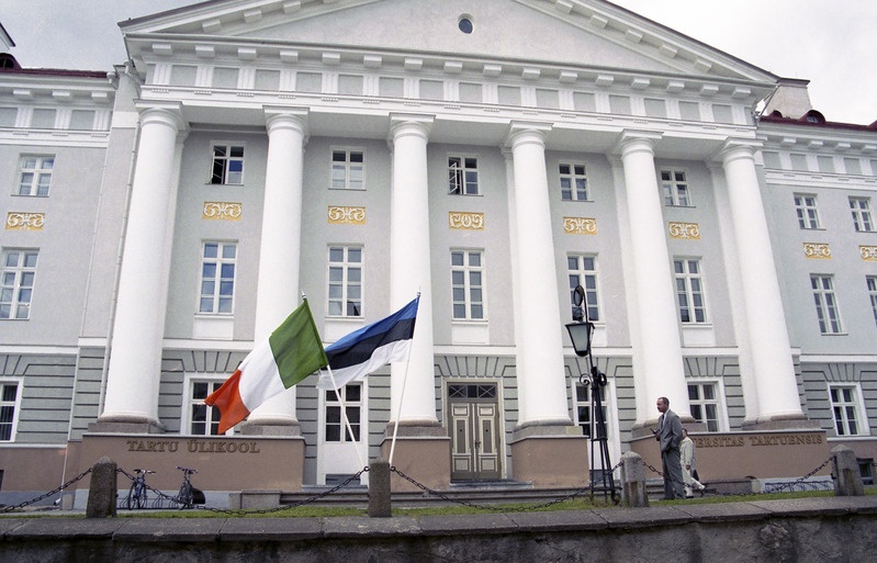 Negatiivid Tartu Ülikooli üritustest 1997-2003