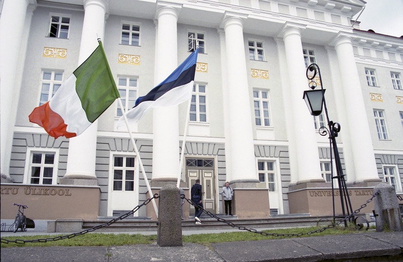 Negatiivid Tartu Ülikooli üritustest 1997-2003