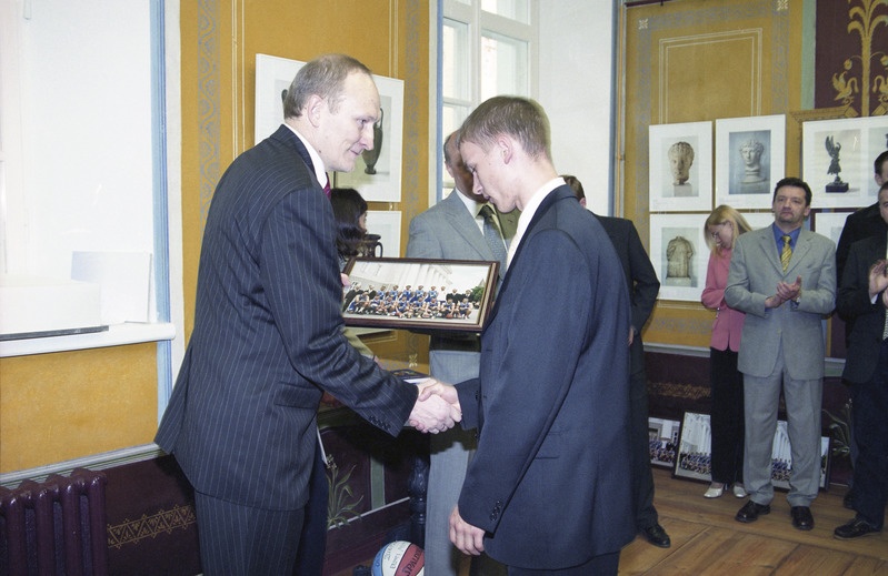 Negatiivid Tartu Ülikooli üritustest 1997-2003