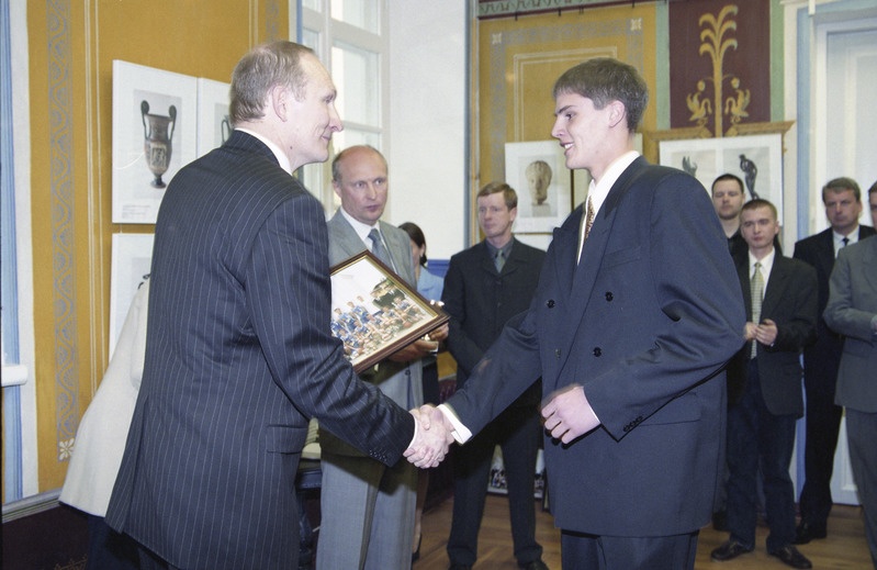 Negatiivid Tartu Ülikooli üritustest 1997-2003