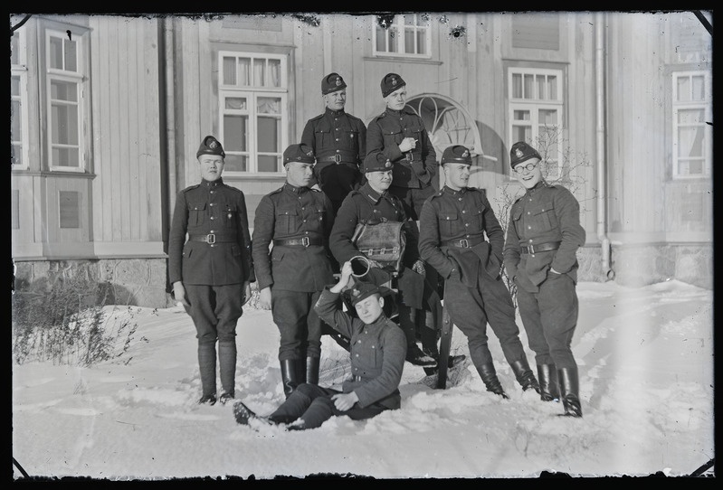 Klaasnegatiiv.Sõjaväelaste grupifoto