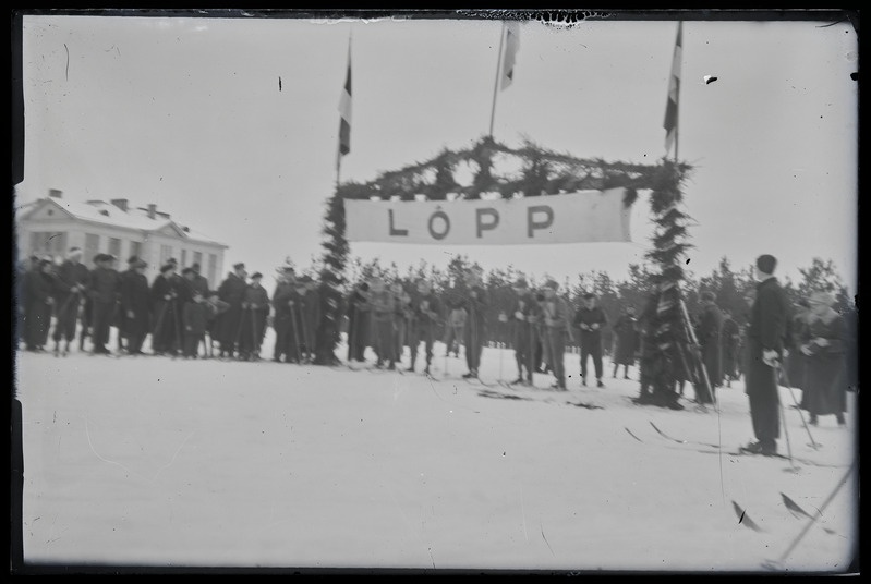 Klaasnegatiiv. Suusadistantsi lõpp