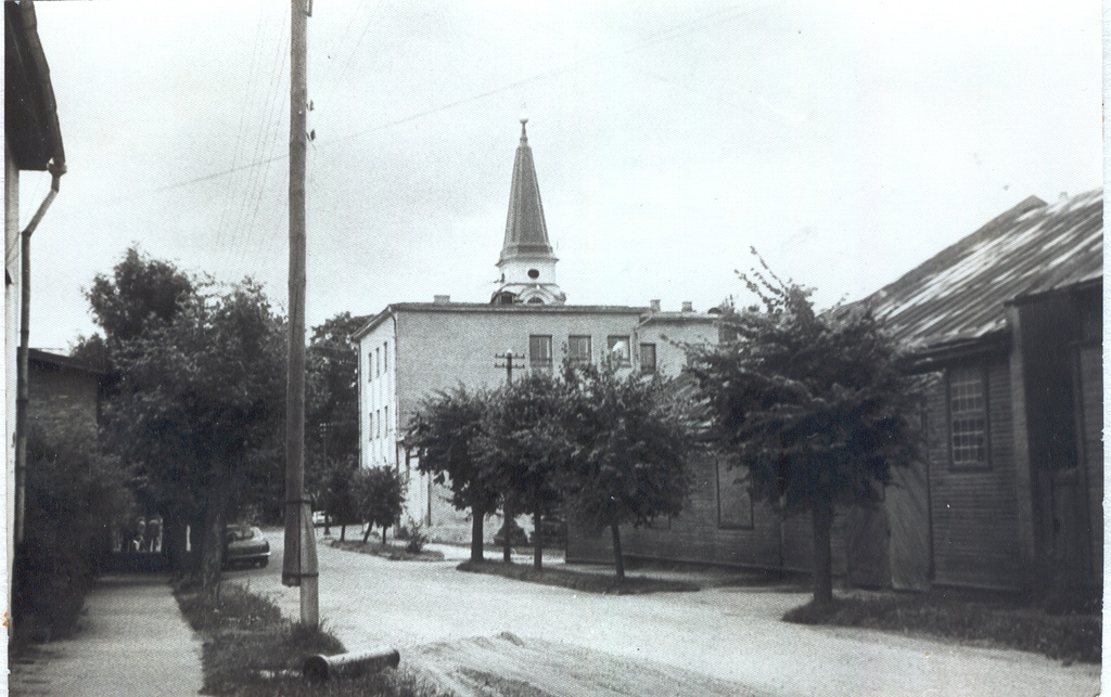 Foto Võru Rajooni RSN TK arvutijaama poolne ots Koidula tänaval 1983.a.