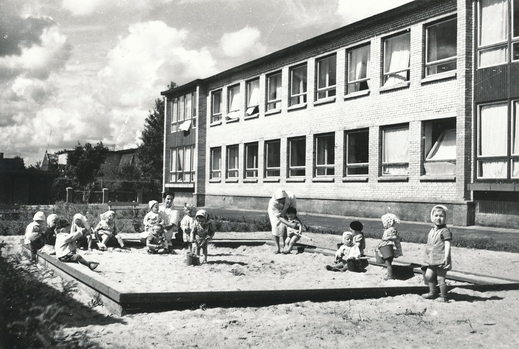 Foto. Võru vaade. Võru IV lastepäevakodu mis valmis 1963.a.